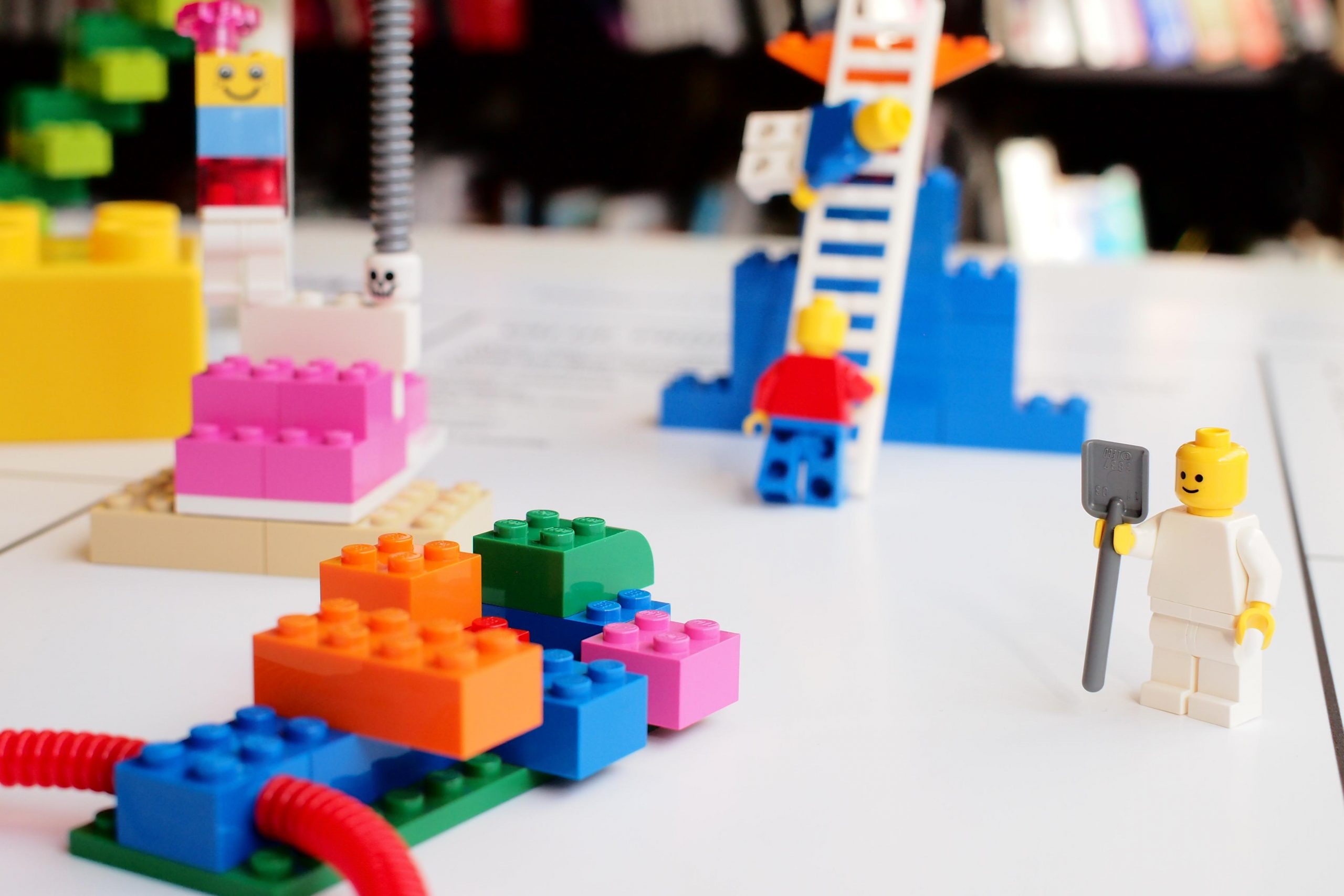 Virtual Team Building Sessions - Make Happy